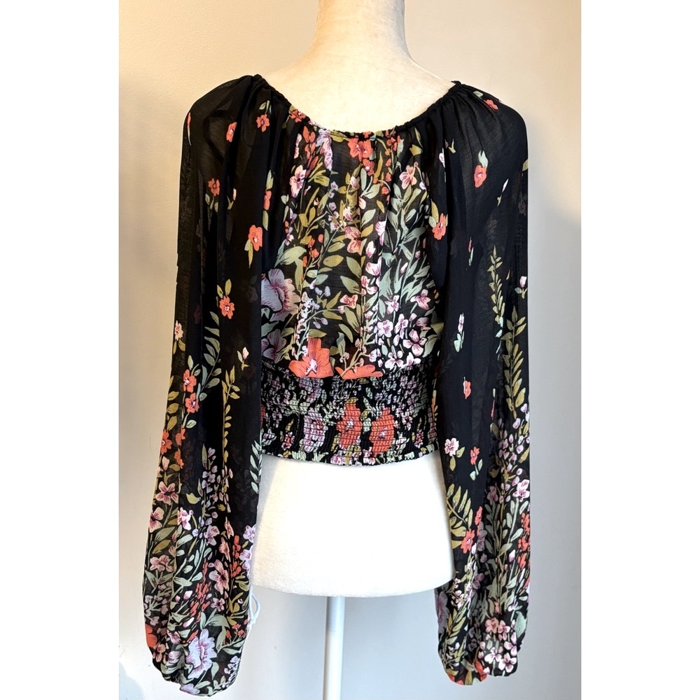 Boho Free People Floral Black Crop Top with Long Puff Sleeves V neckline-Size XS
